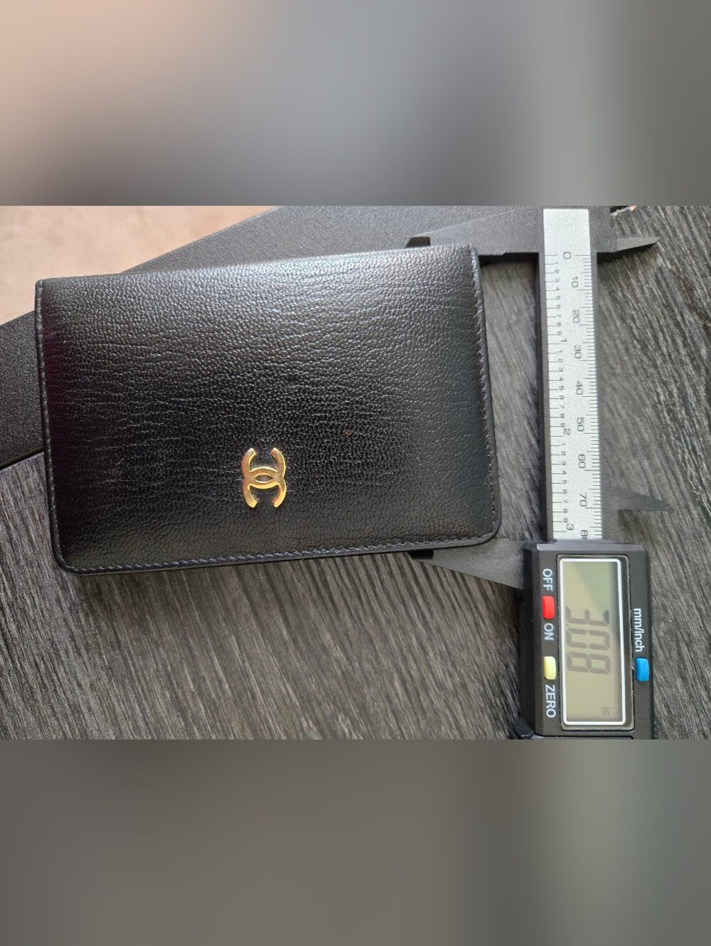 CHANEL Black Leather Card HOLDER/PHONE BOOK. - Picture 9 of 9